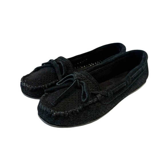 Minnetonka Moccasins Black Perforated Suede Lisa Slip on Leather Flats Size 7 - Picture 1 of 8